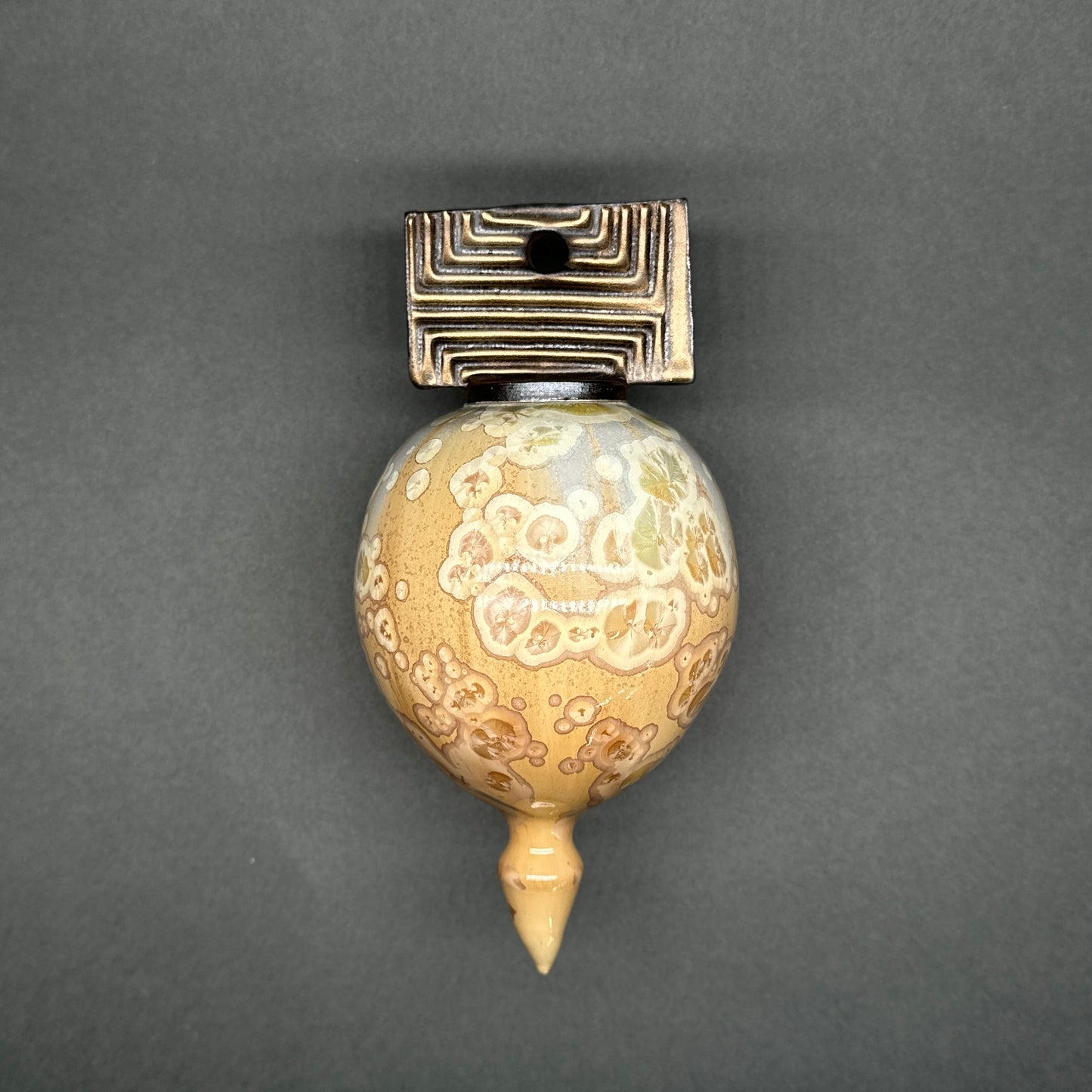 Wu-Lu Ornament in Coffee and Cream